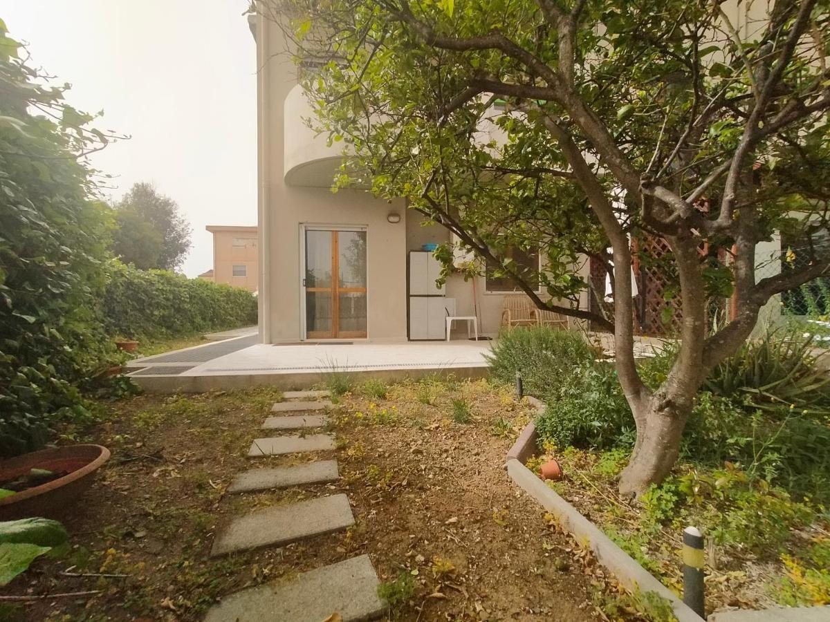 Apartment In Sardinia Decimomannu Εξωτερικό φωτογραφία